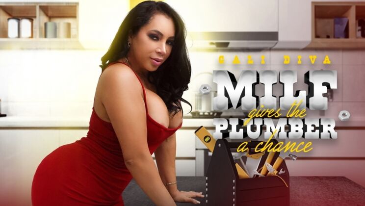 [SEXMEX] - MILF Galidiva Fucks and Sucks Plumber - Galidiva